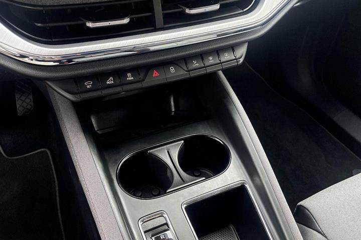 Sølv Skoda Enyaq fra 2024