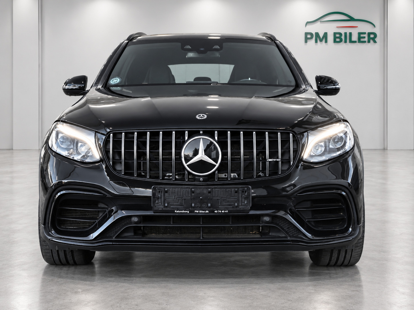 Sort Mercedes GLC63 fra 2019