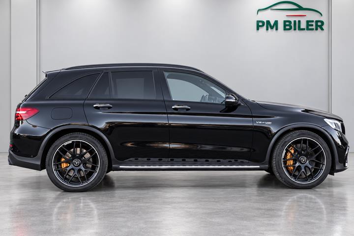 Sort Mercedes GLC63 fra 2019