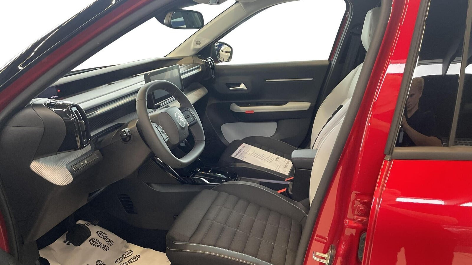Rød Citroën e-C3 Aircross fra 2026