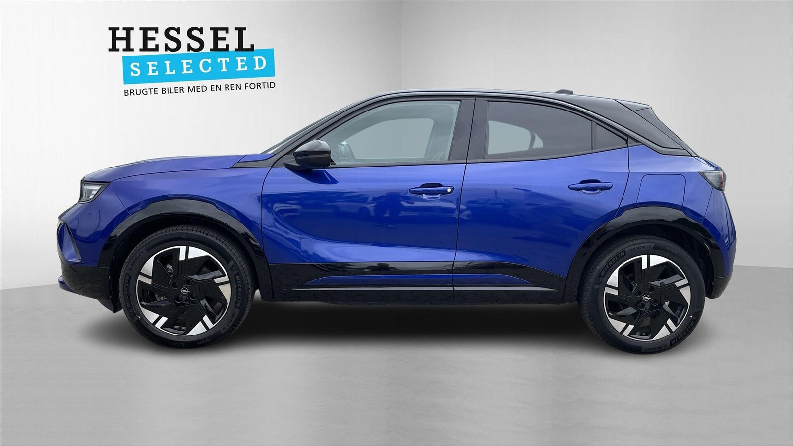 Blå Opel Mokka-e fra 2025
