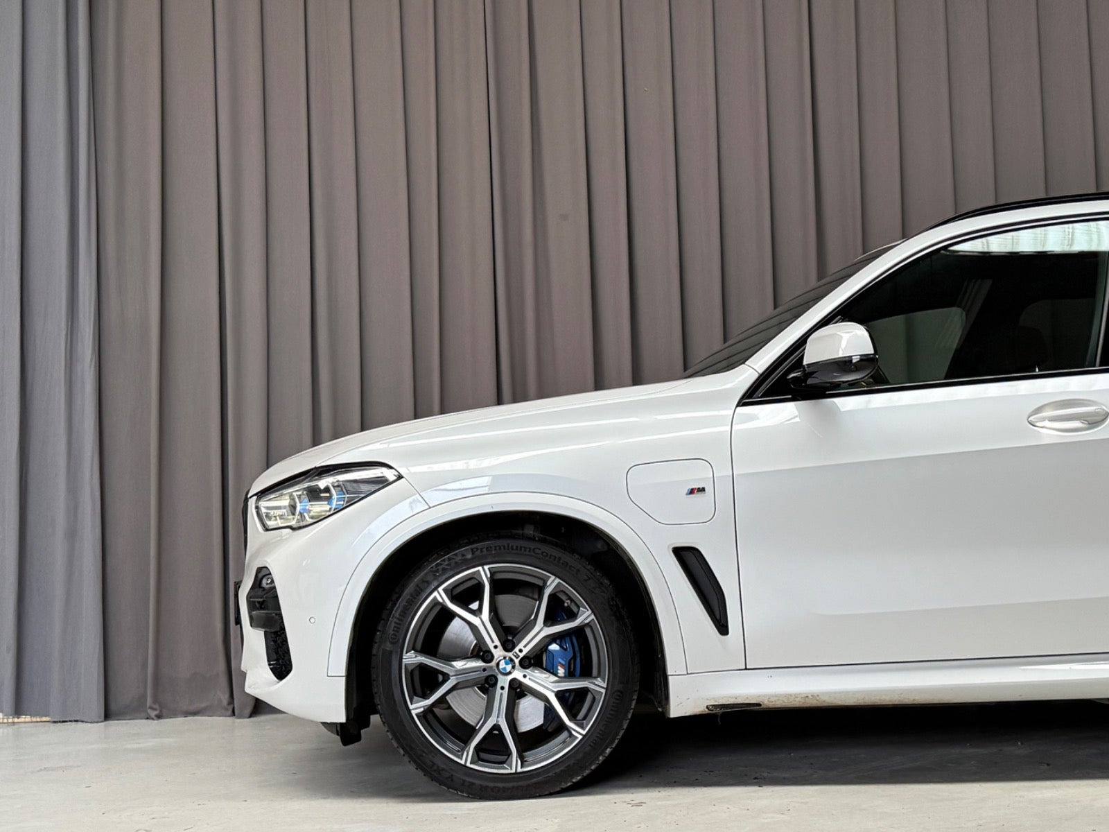Hvid BMW X5 fra 2020
