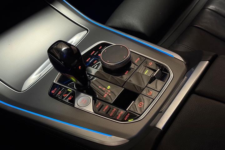 Hvid BMW X5 fra 2020