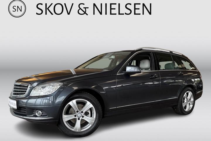 Grå Mercedes C220 fra 2009