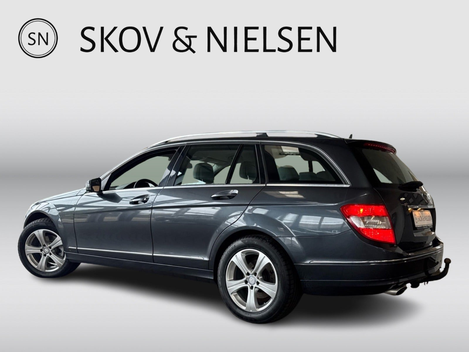 Grå Mercedes C220 fra 2009