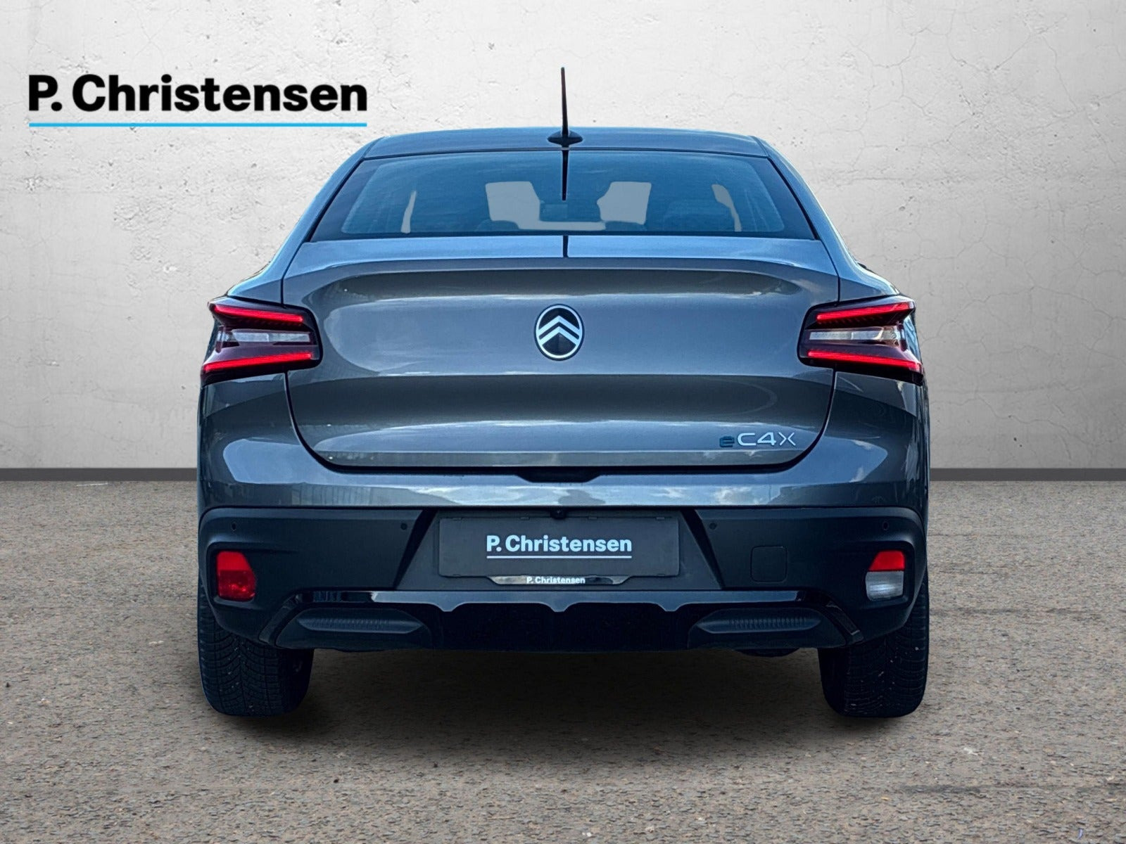 Grå Citroën ë-C4 X fra 2025