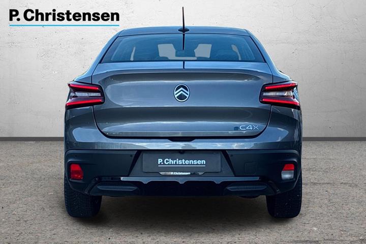Grå Citroën ë-C4 X fra 2025