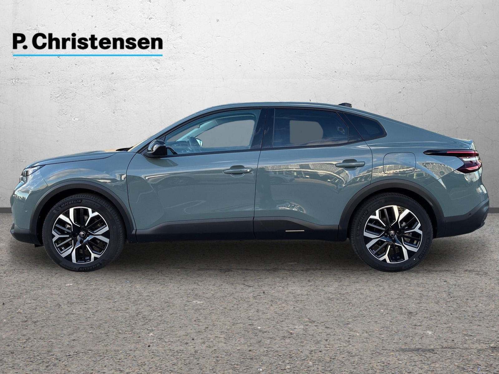 Grøn Citroën ë-C4 X fra 2024