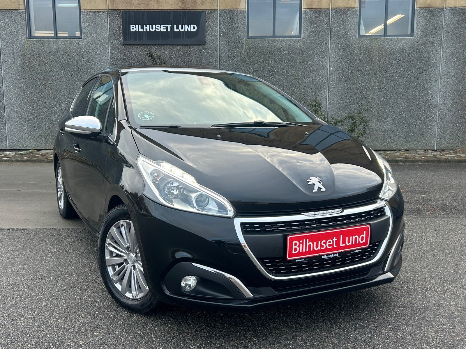 Peugeot 208 1,2 PureTech 82 Allure Sky