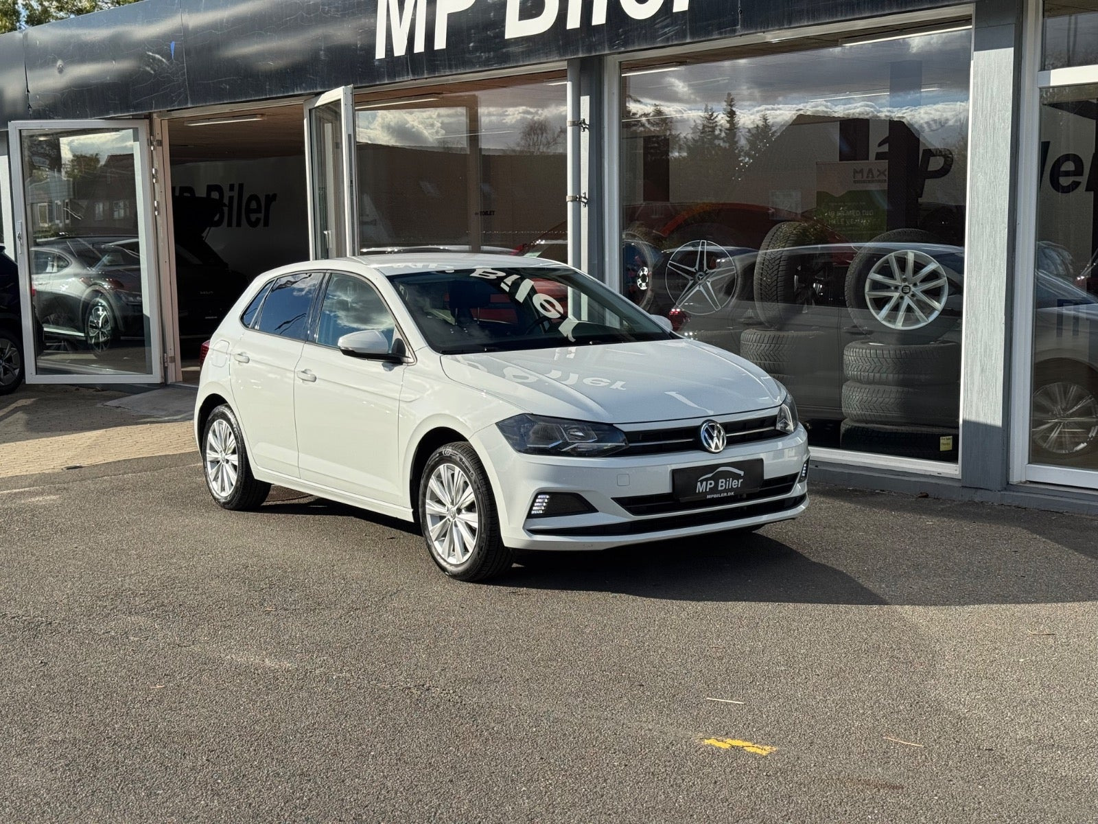 Hvid VW Polo fra 2020