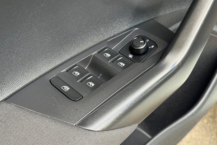Hvid VW Polo fra 2020