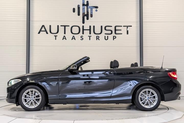 Sort BMW 220i fra 2016