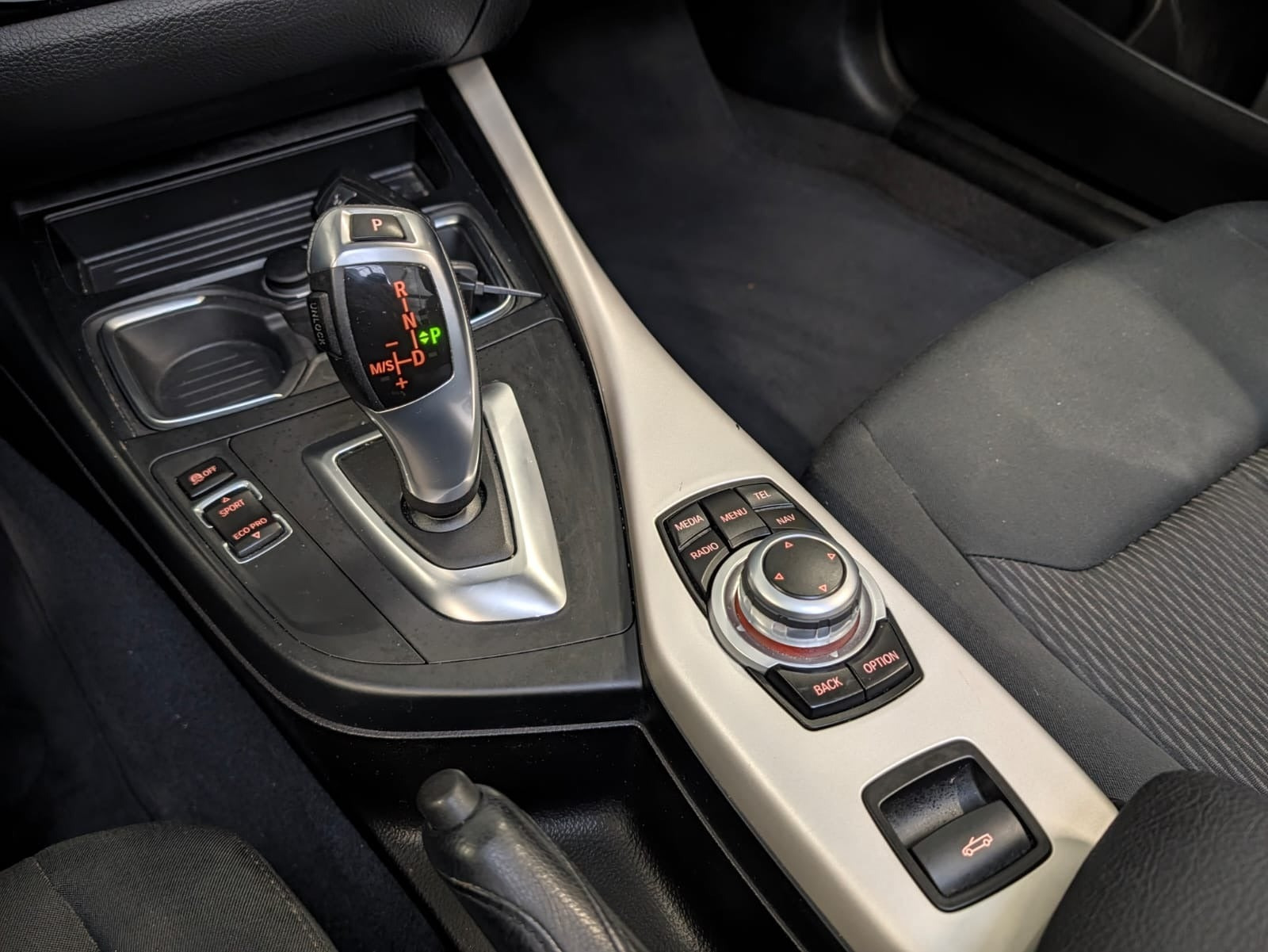 Sort BMW 220i fra 2016