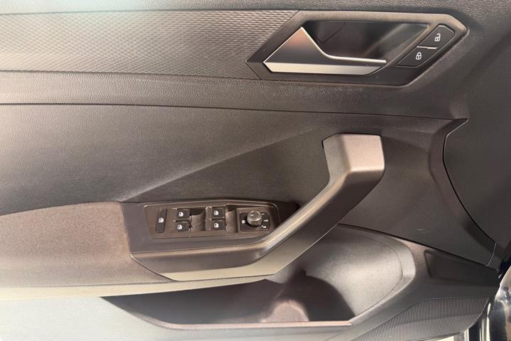 Sort VW T-Roc fra 2018
