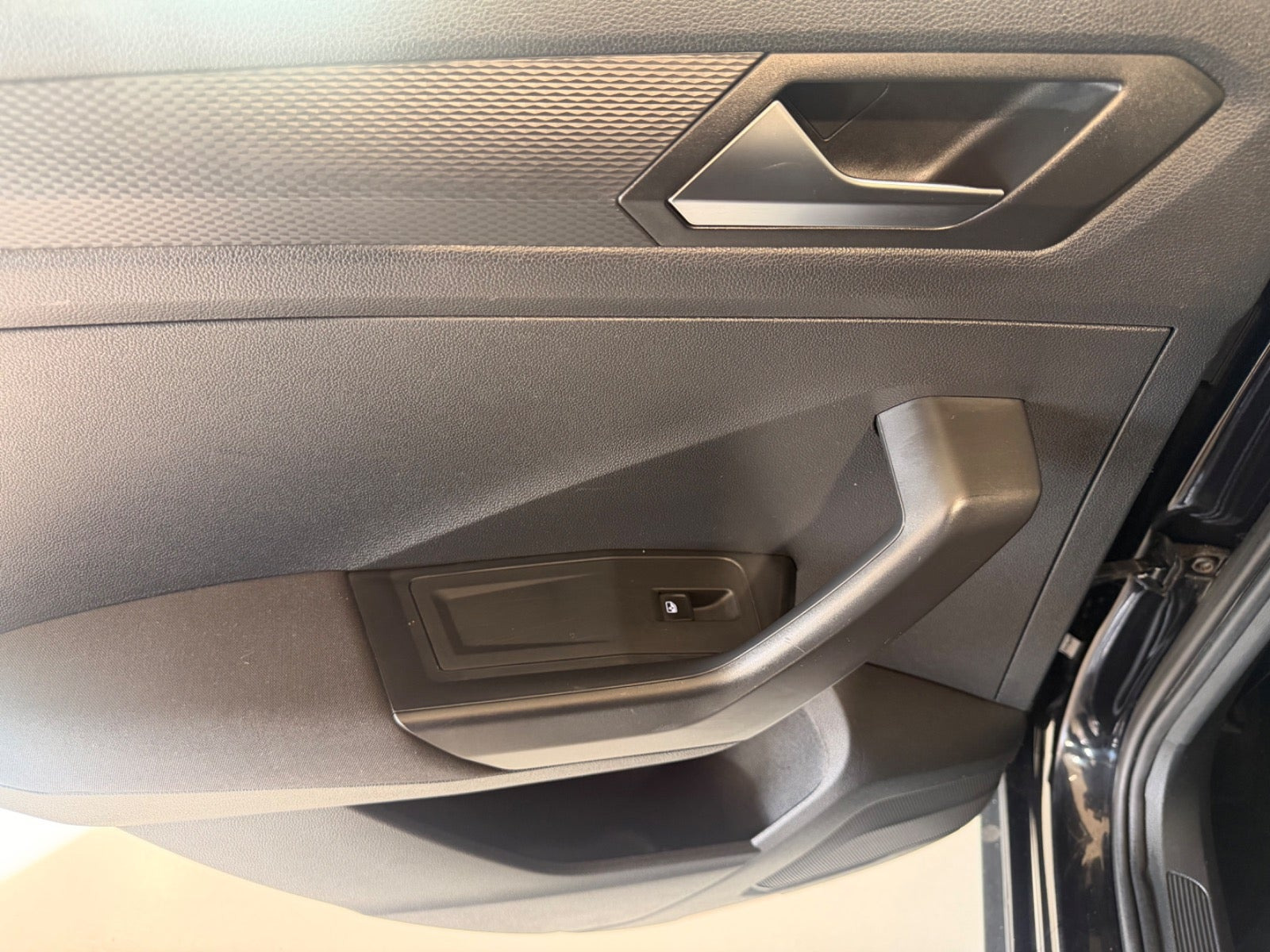 Sort VW T-Roc fra 2018