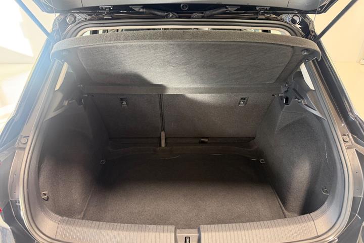 Sort VW T-Roc fra 2018