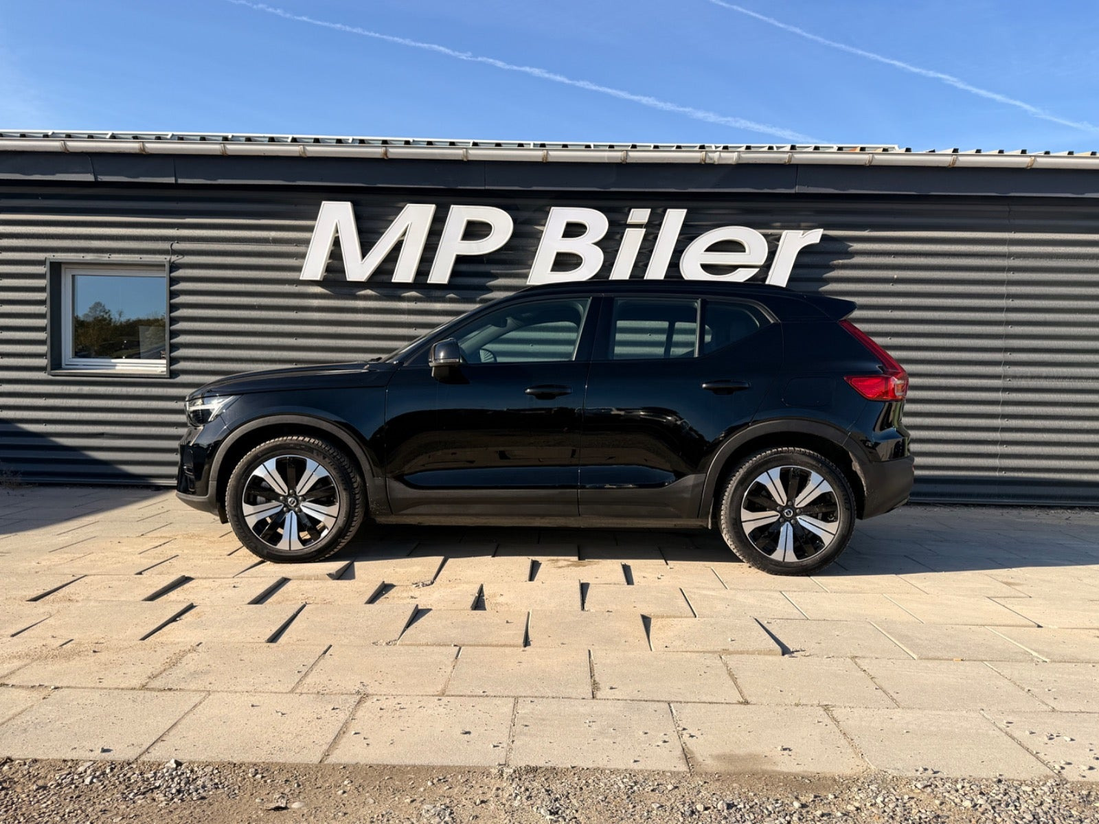 Sort Volvo XC40 fra 2023