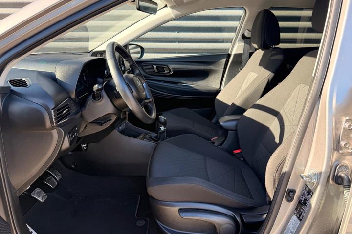 Sølv Hyundai Bayon fra 2023
