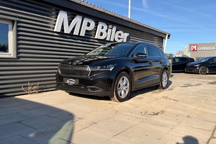 Sort Skoda Enyaq fra 2024