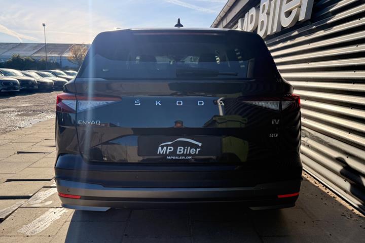 Sort Skoda Enyaq fra 2024