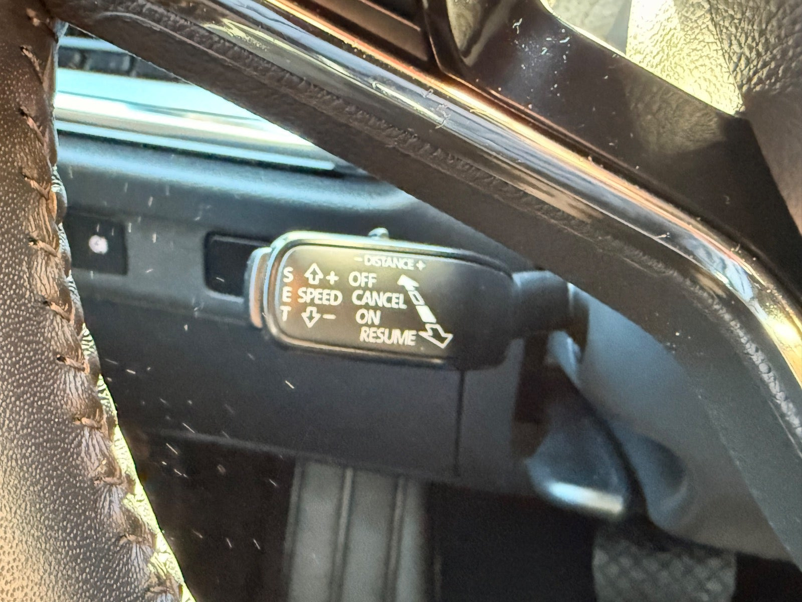 Sort Skoda Enyaq fra 2024