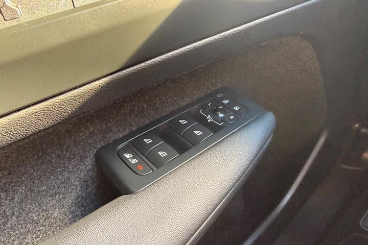 Sort Volvo C40 fra 2023