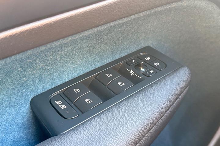 Blå Volvo C40 fra 2022