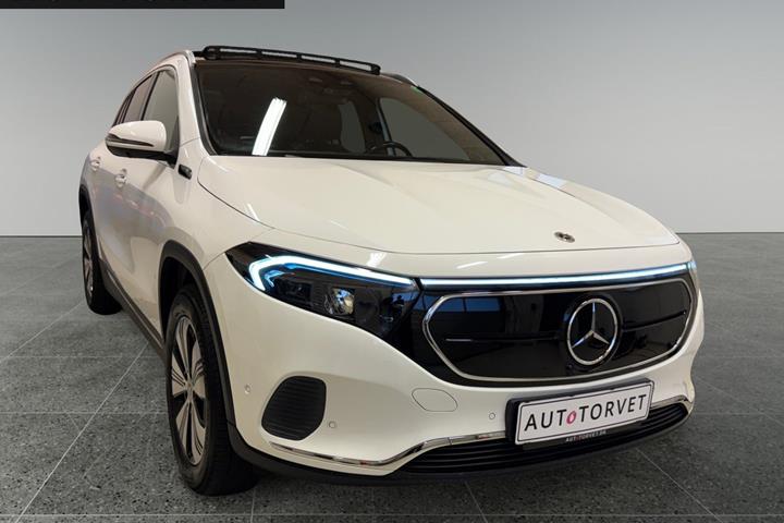 Hvid Mercedes EQA250 fra 2021