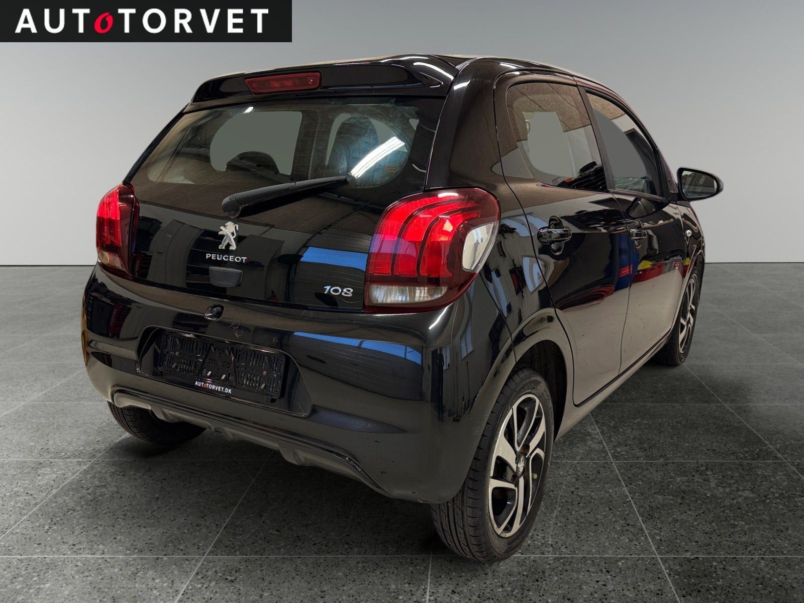 Sort Peugeot 108 fra 2020