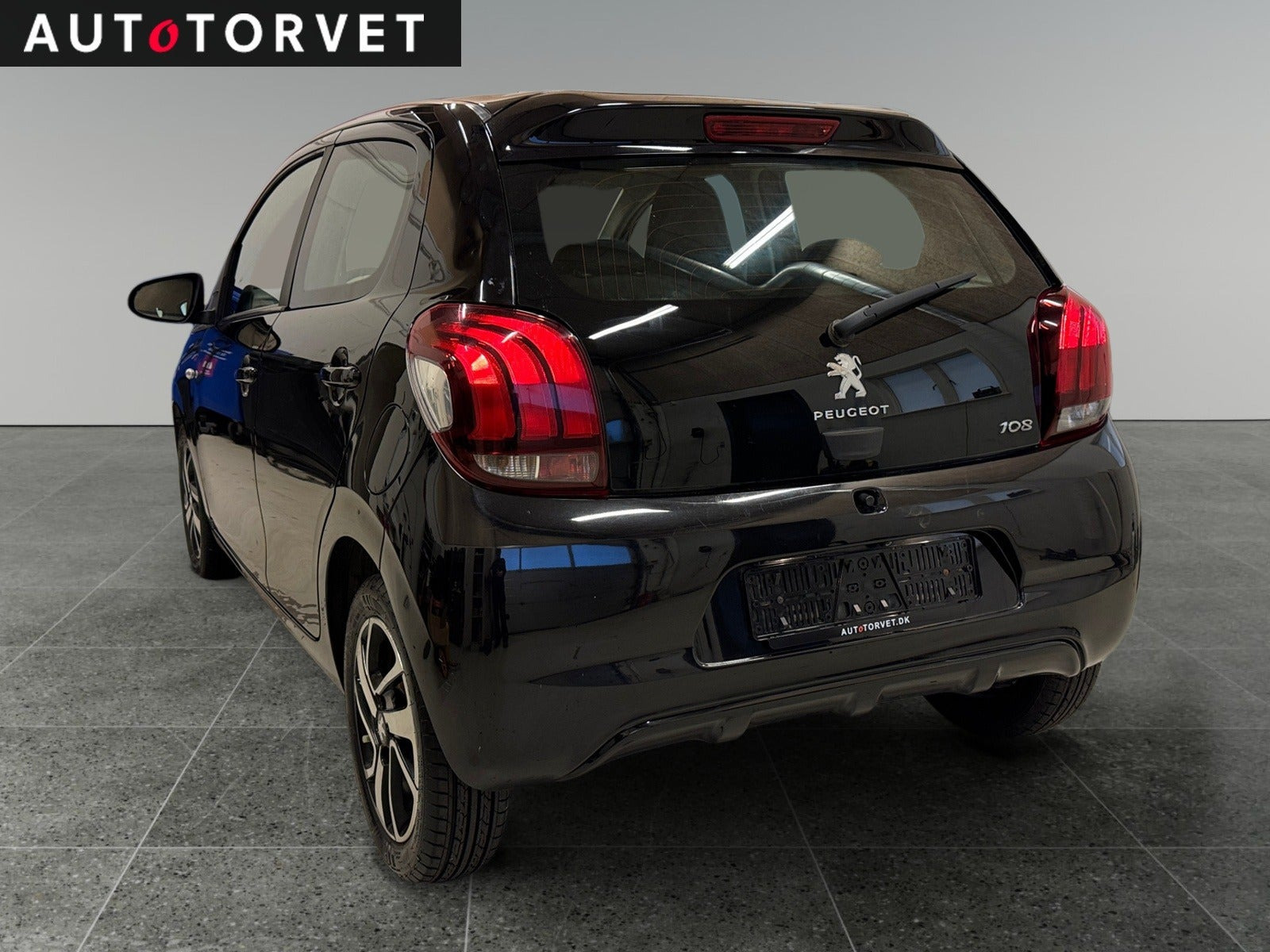 Sort Peugeot 108 fra 2020