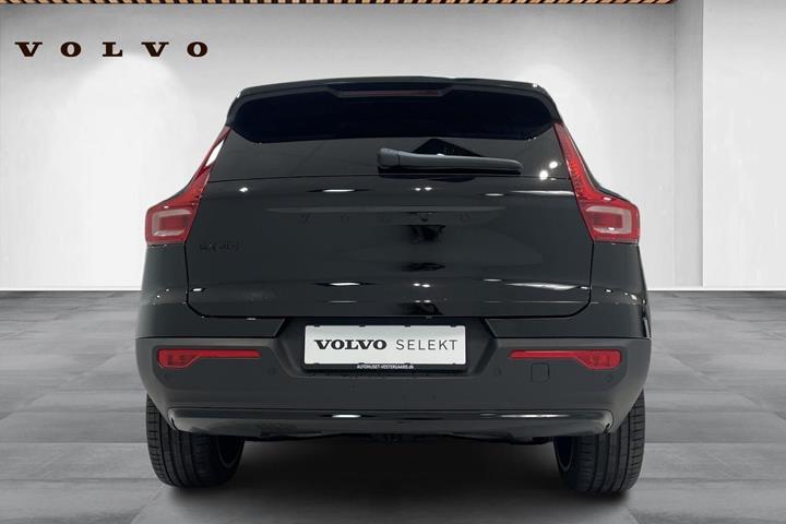 Sort Volvo EX40 fra 2026