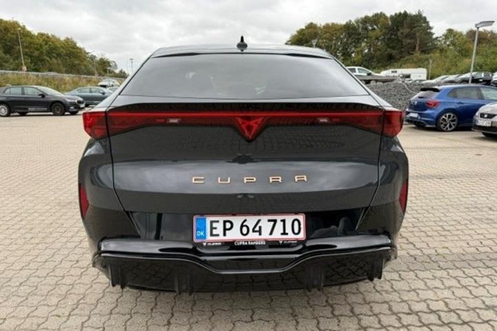 Grå Cupra Tavascan fra 2025