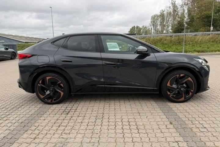 Grå Cupra Tavascan fra 2025