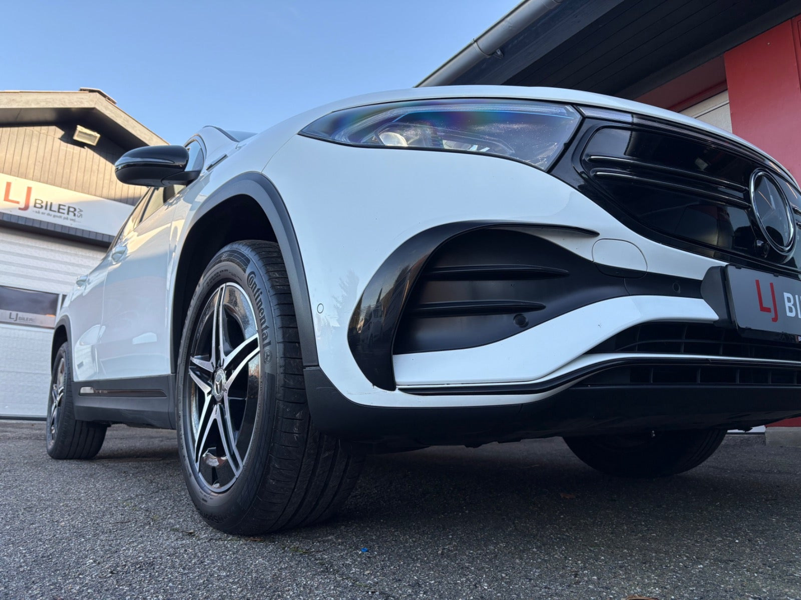 Hvid Mercedes EQA250 fra 2022