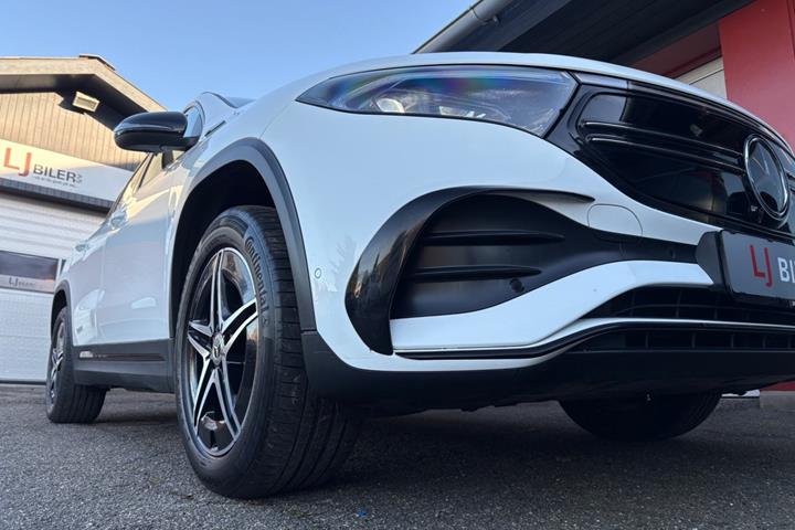Hvid Mercedes EQA250 fra 2022