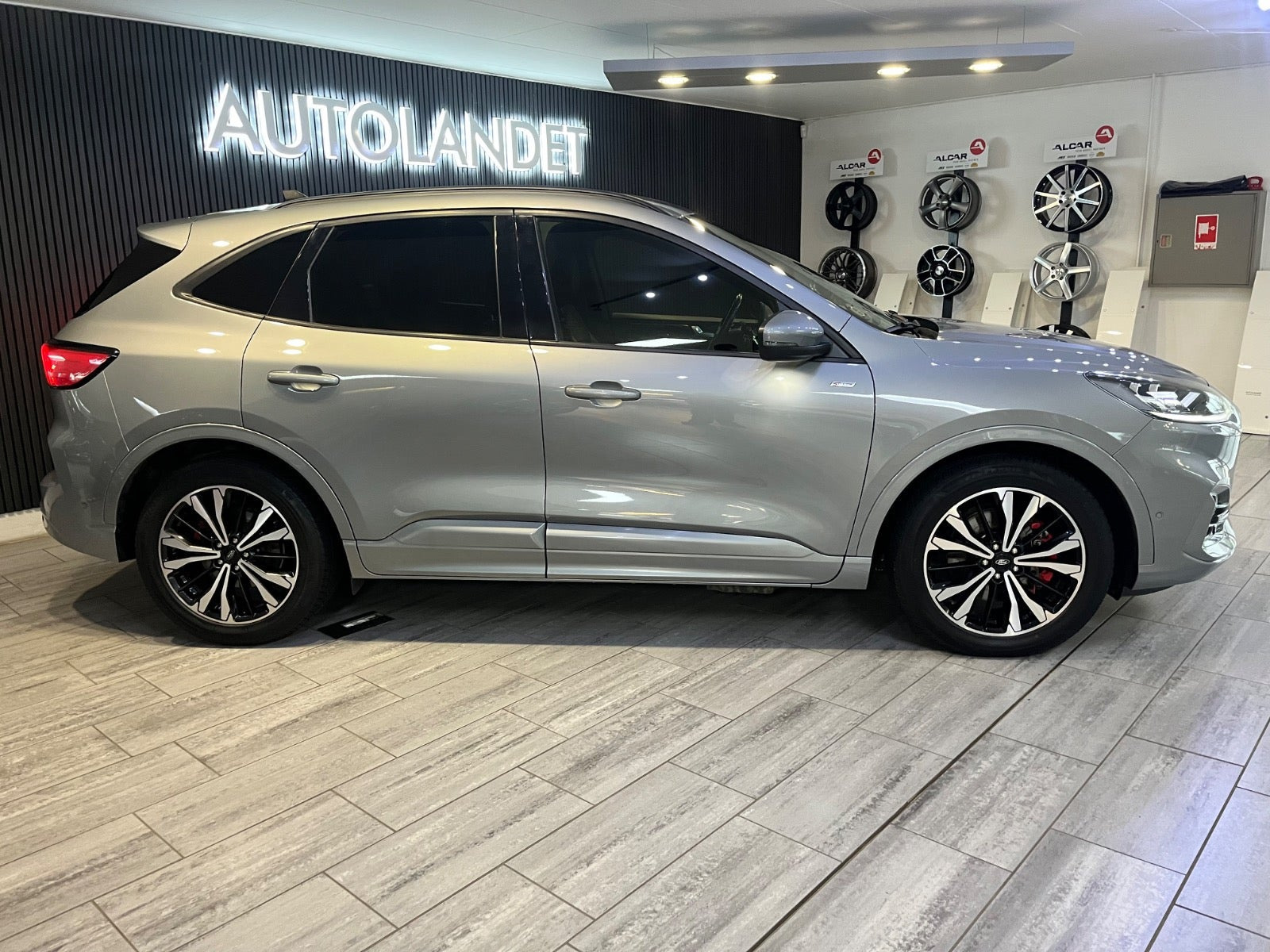 Sølv Ford Kuga fra 2020