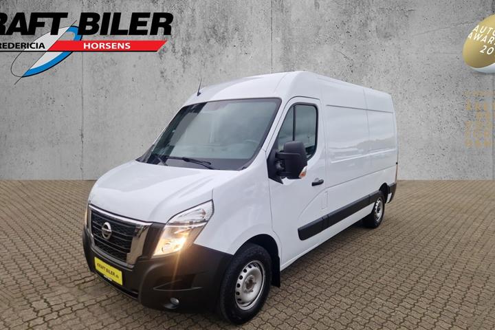Hvid Nissan Interstar fra 2022