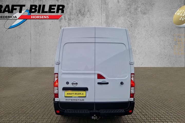Hvid Nissan Interstar fra 2022