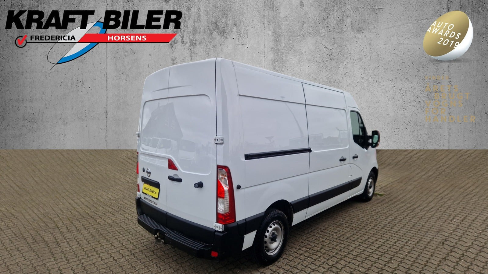 Hvid Nissan Interstar fra 2022