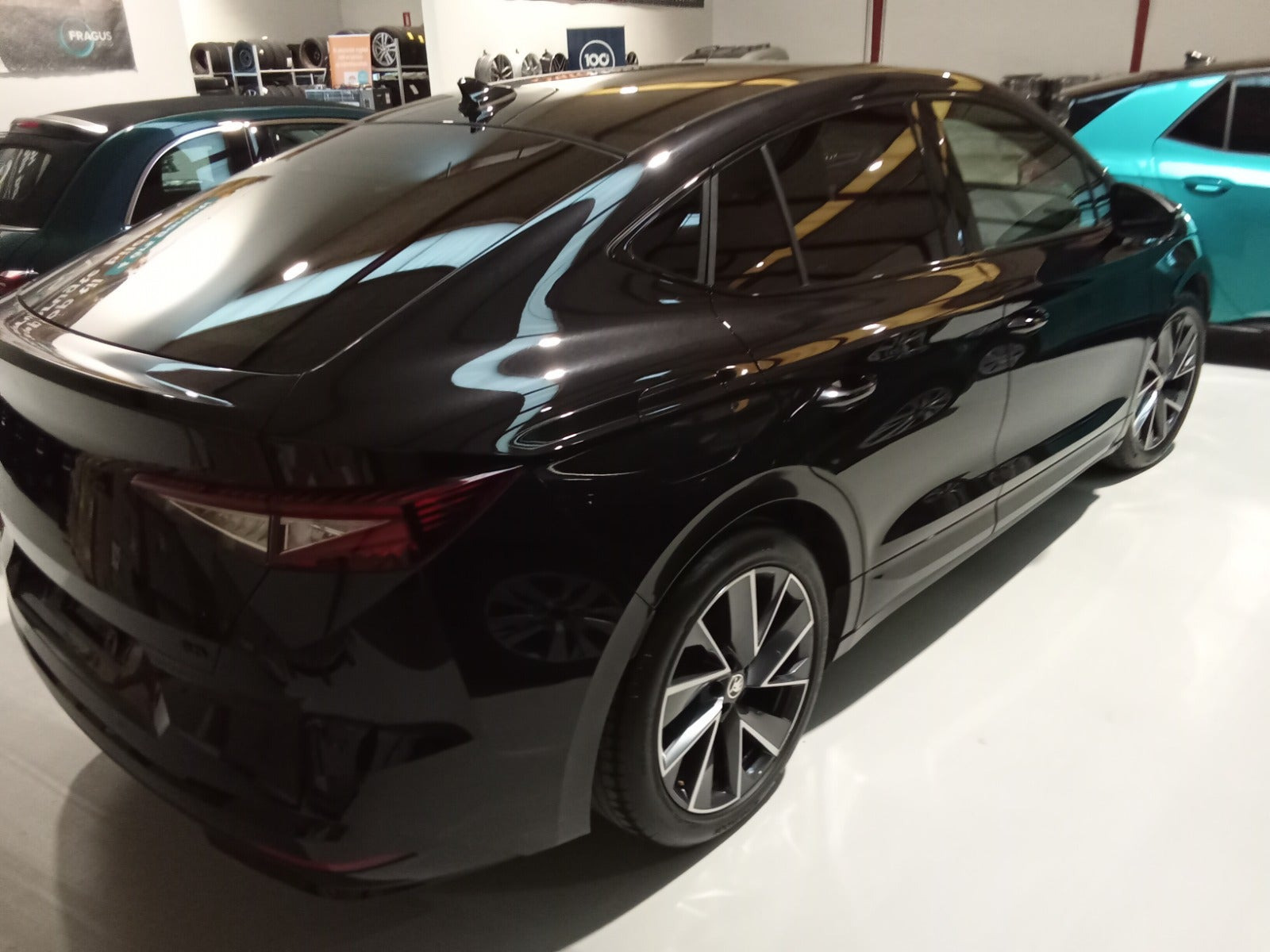 Sort Skoda Enyaq fra 2023