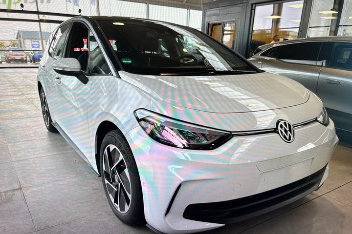 Hvid VW ID.3 fra 2024