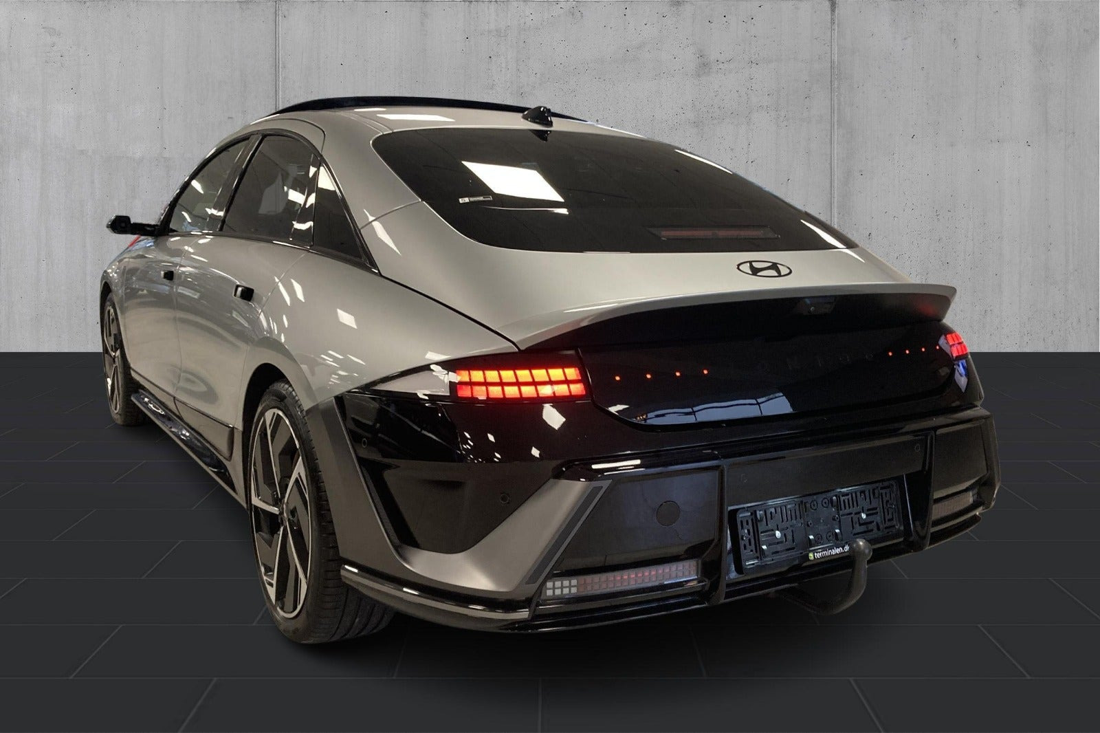 Sølv Hyundai Ioniq 6 fra 2026