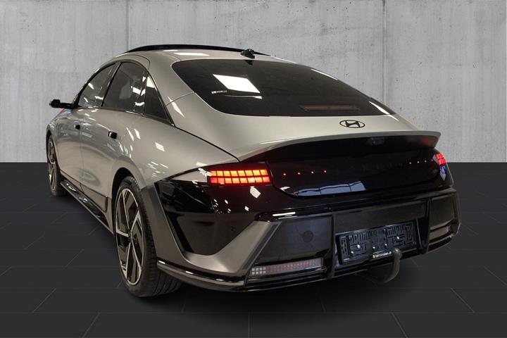 Sølv Hyundai Ioniq 6 fra 2026