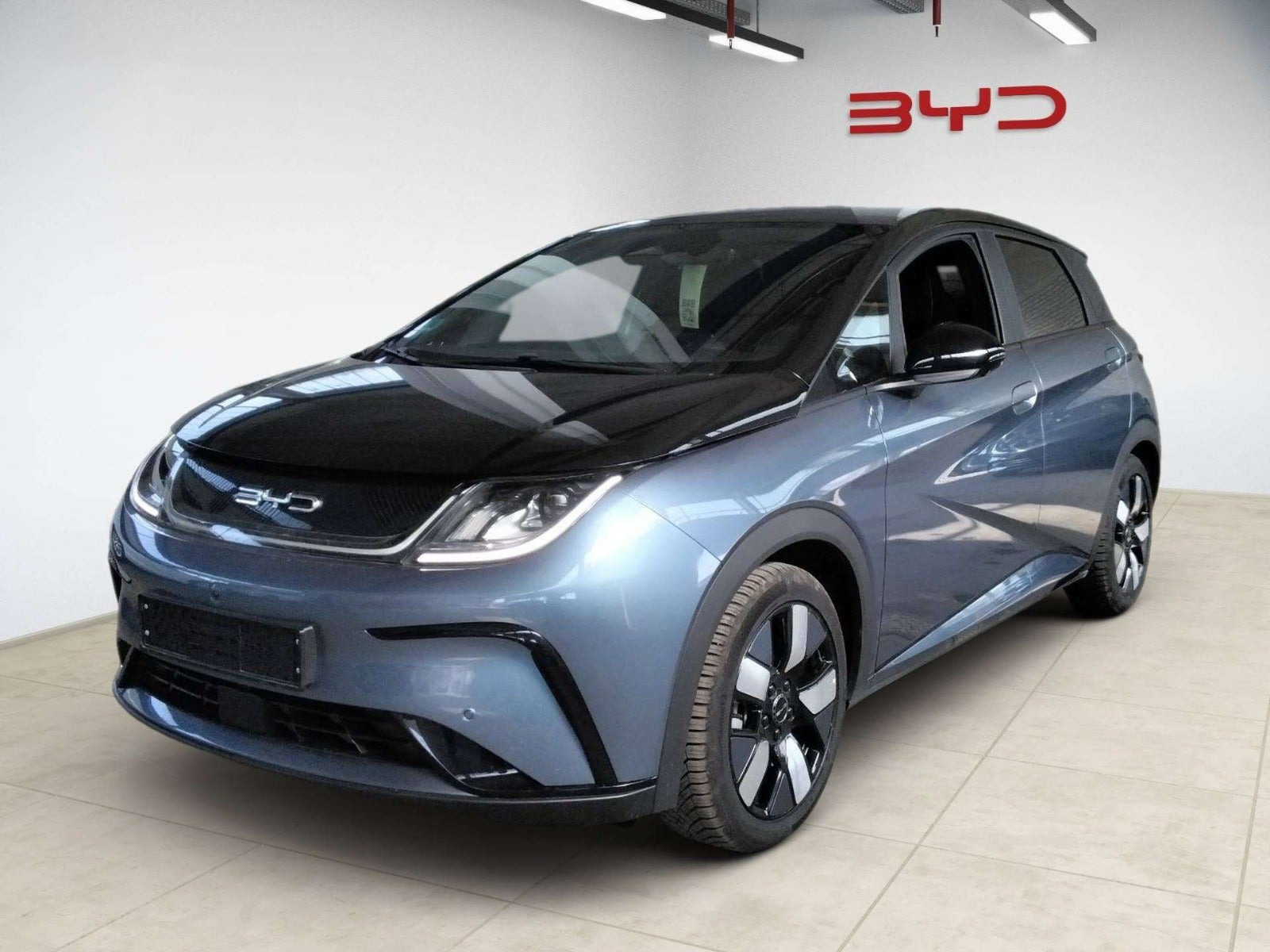 Grå BYD Dolphin fra 2025