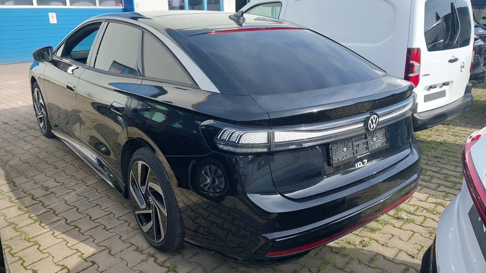 Sort VW ID.7 fra 2025