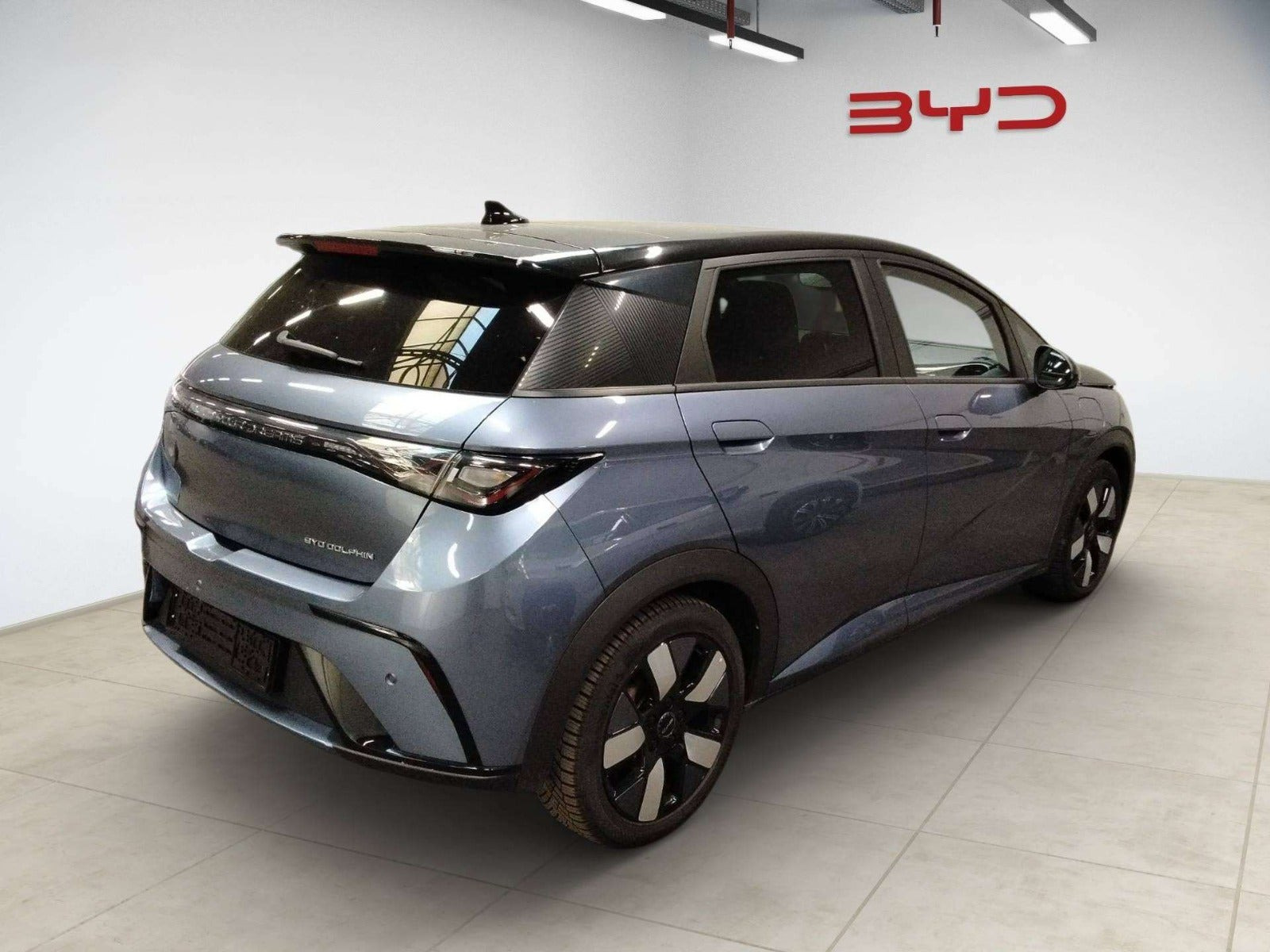 Grå BYD Dolphin fra 2025
