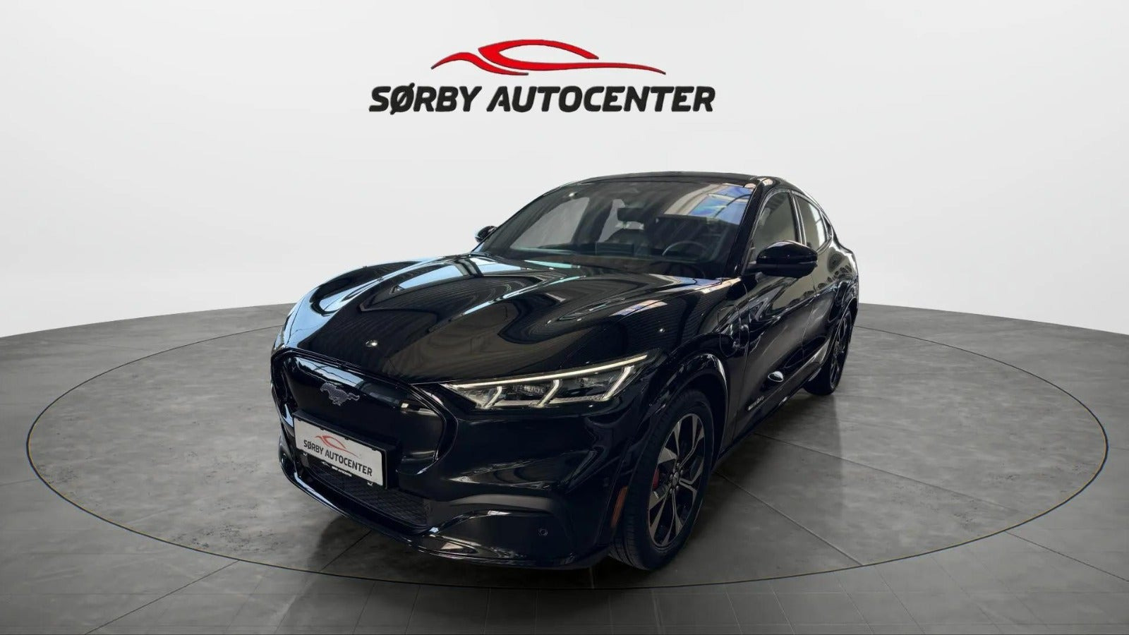 Ford Mustang Mach-E 70 Premium Standard Range