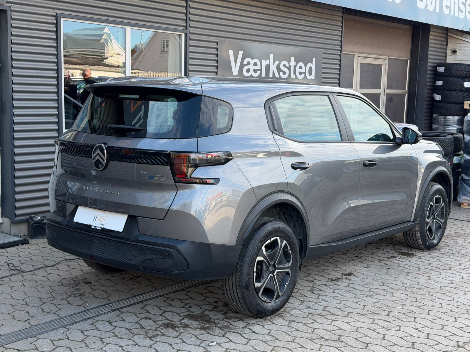 Grå Citroën e-C3 Aircross fra 2025