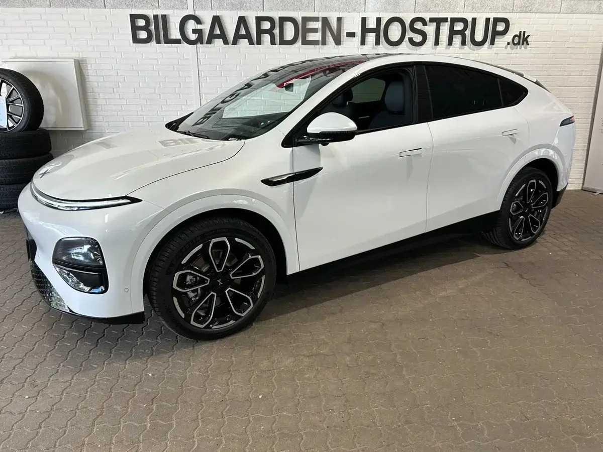 Hvid Xpeng G6 fra 2026