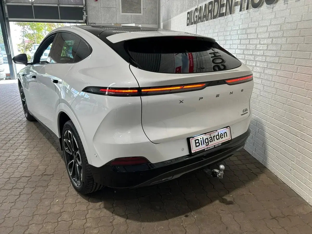 Hvid Xpeng G6 fra 2026